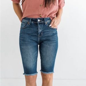 Brand new knee length shorts from the boutique Livy&Kate.